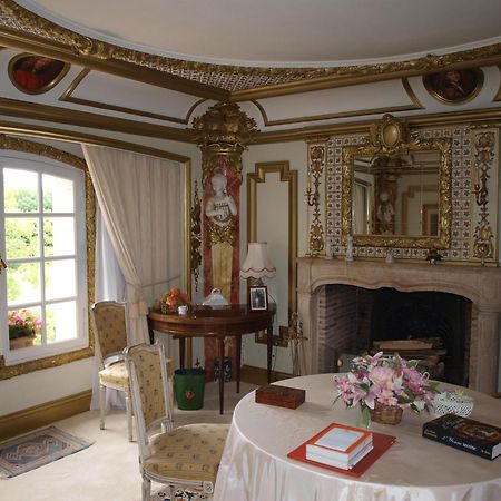 Le Petit Manoir Des Bruyeres Bed & Breakfast Villefargeau Exterior photo